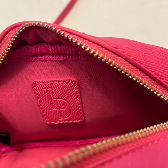🎉Purse Sale🎉 Hot Pink Crossbody Purse By LD - Picture 9 of 9